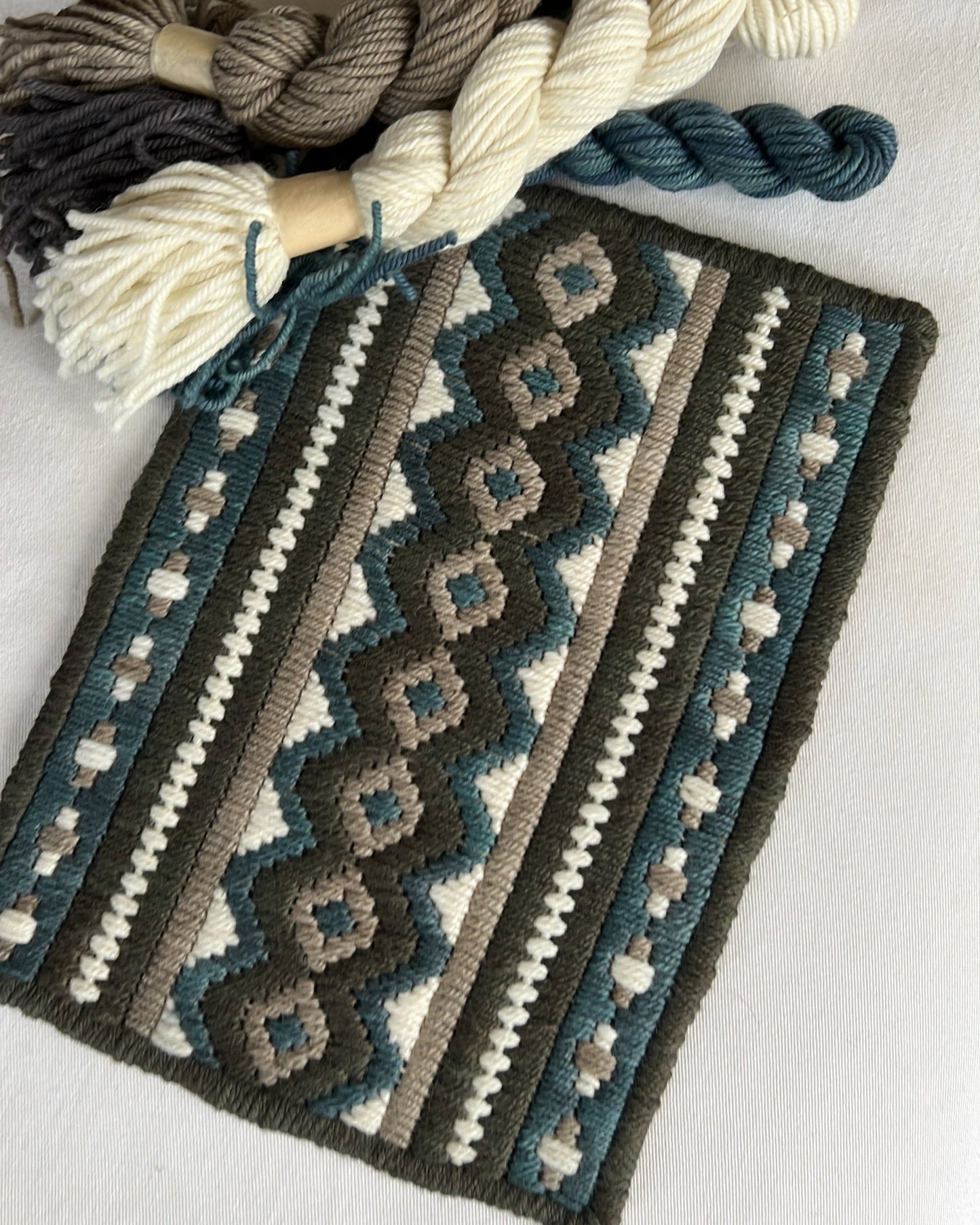 Curso Online Bargello sobre Cañamazo con Kit