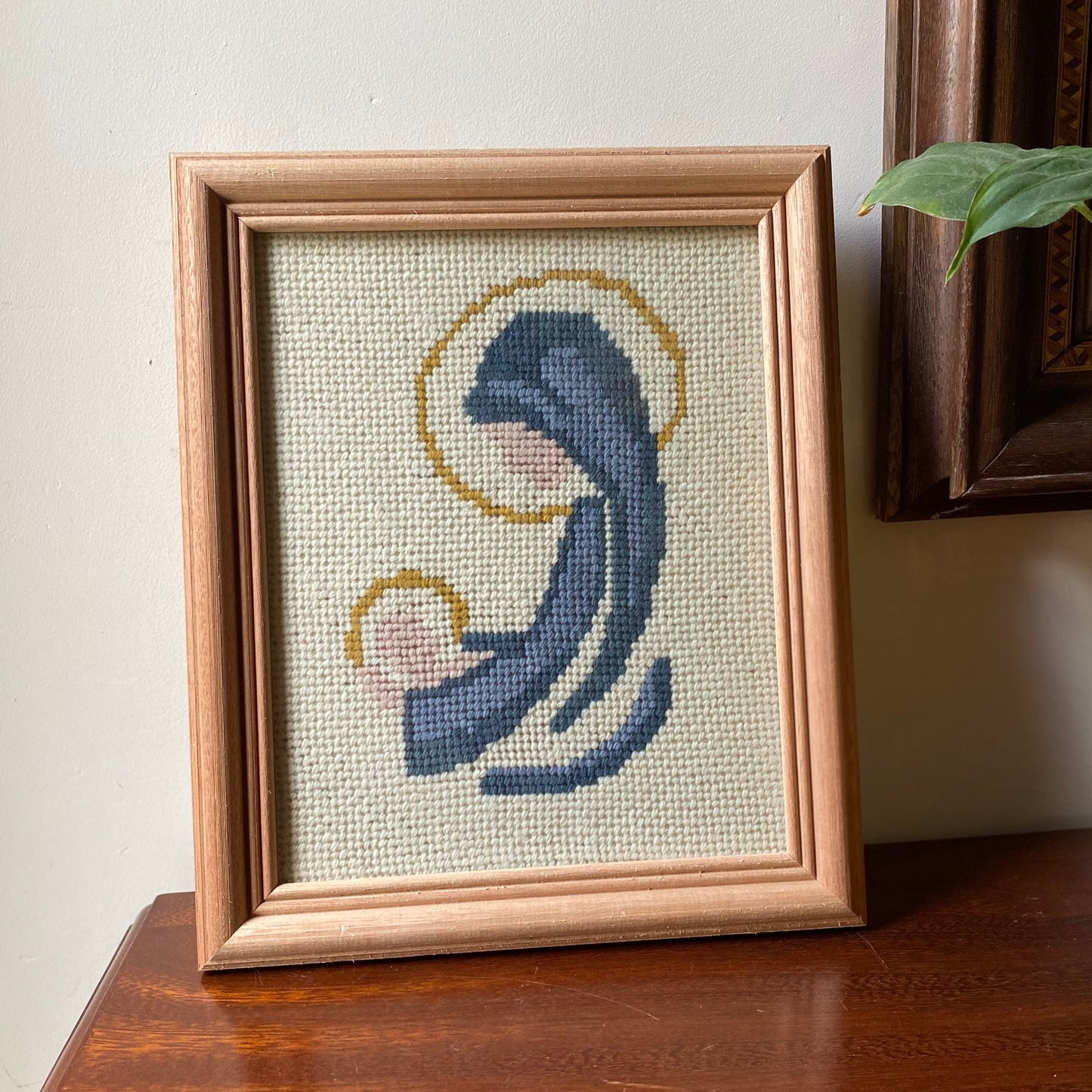 Kit de bordado en petit point - María y Jesús - detalle