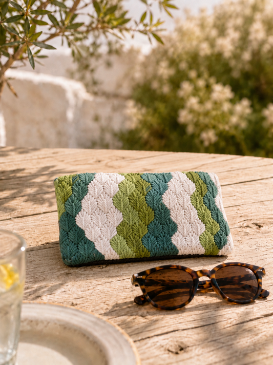 Canvas embroidery kit - Leaves Selva Sunglasses Case
