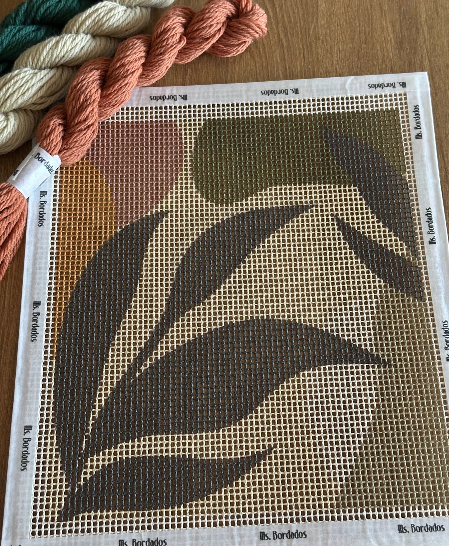 Kit de bordado sobre cañamazo | Niza - Ms. Bordados
