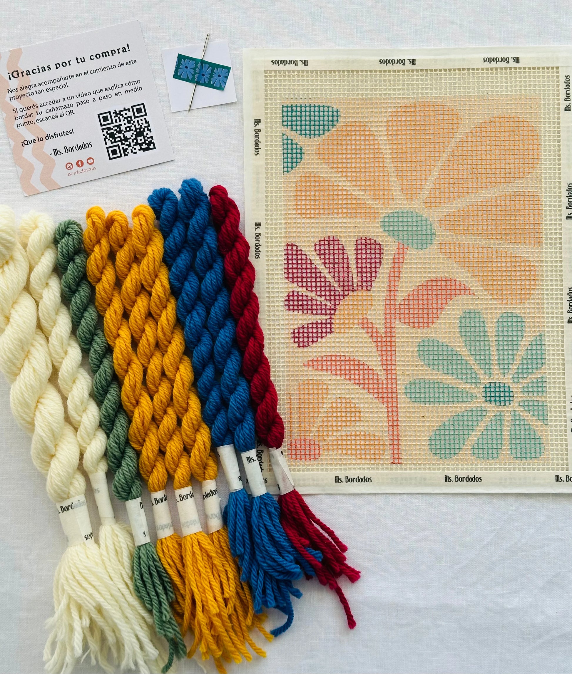 Kit de bordado sobre cañamazo | Cabarita - Ms. Bordados