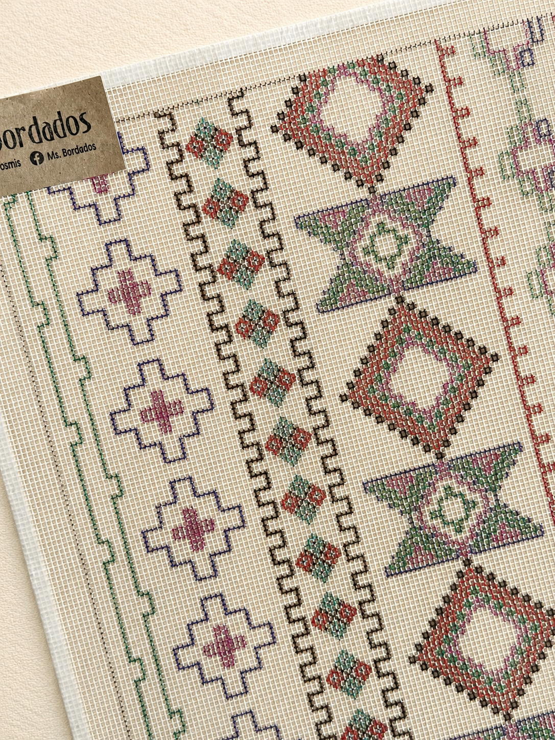 Cañamazo dibujado para bordar - Mérida - Ms. Bordados