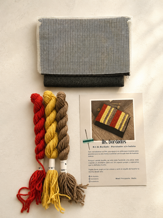 Kit de bordado en cañamazo - Bolsito Cleo - Ms. Bordados
