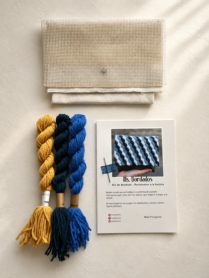 Kit de bordado en cañamazo - Bolsito Pez Boca - Ms. Bordados