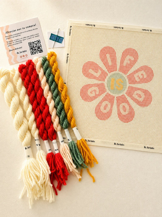 Kit de bordado sobre cañamazo Life is Good con cañamazo impreso y lanas - Ms. Bordados