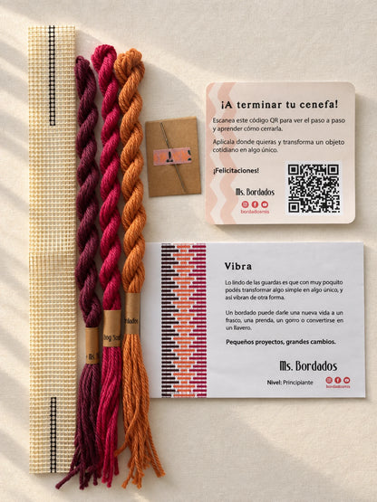 Kit de bordado sobre cañamazo - Franja Vibra Granada