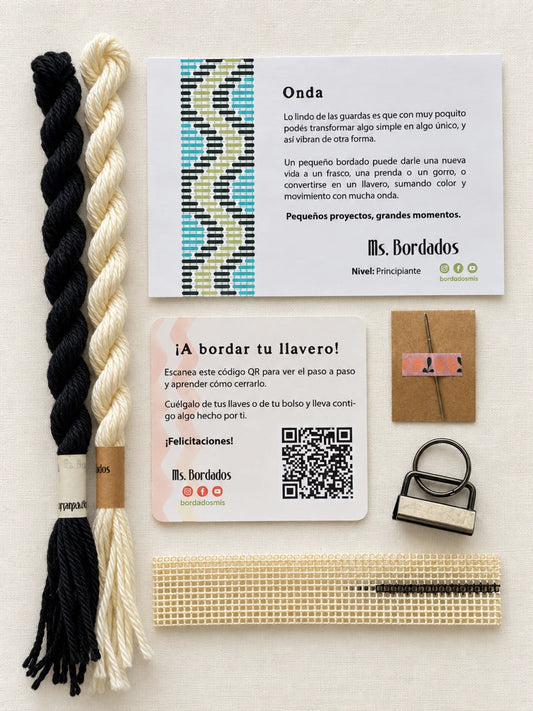 Kit de bordado sobre cañamazo - Franja Onda Cebra