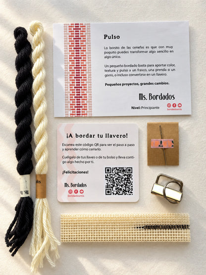 Kit de bordado sobre cañamazo - Franja Pulso Tinta