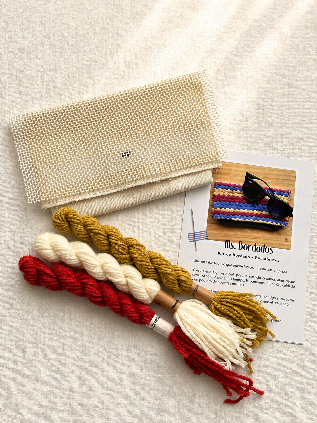 Canvas embroidery kit - Barcelona Sunny Sunglasses Case