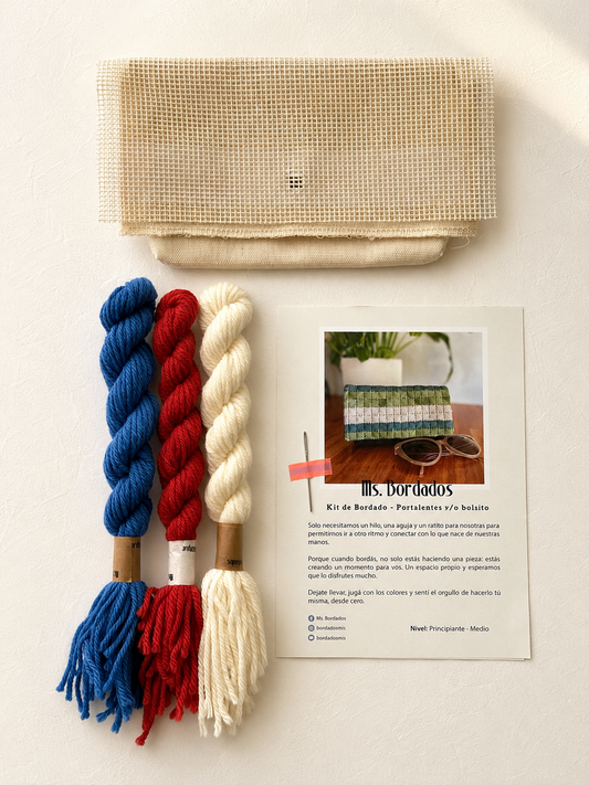 Kit de bordado en cañamazo - Portalentes Cleo Nacional - Ms. Bordados