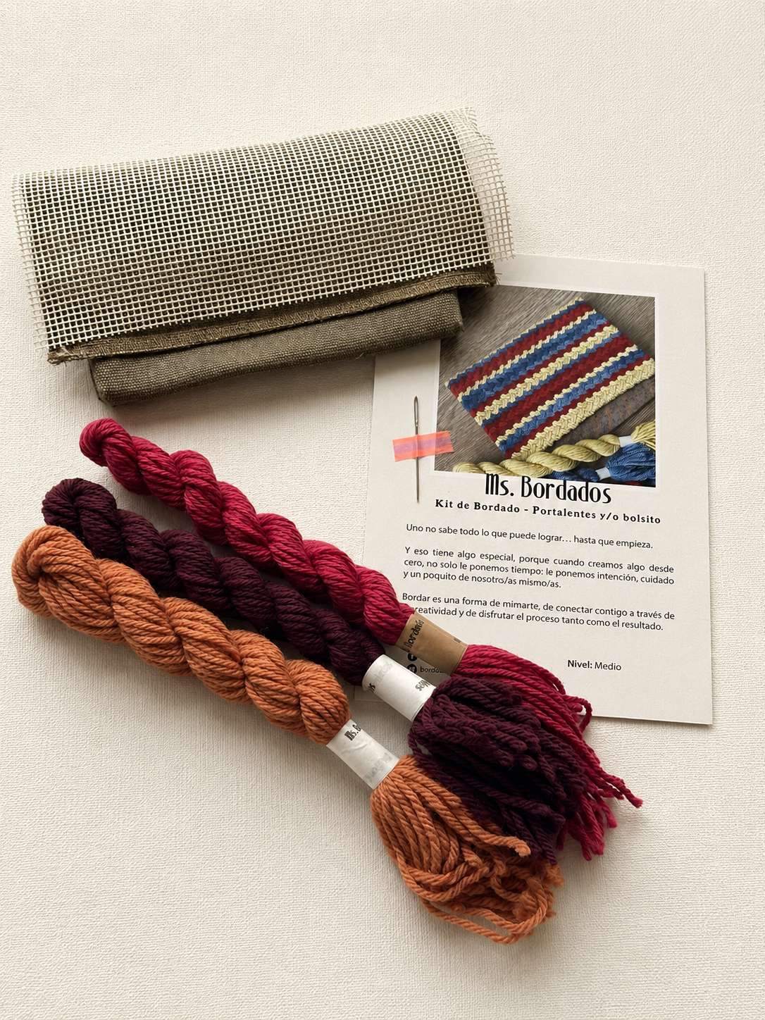 Canvas embroidery kit - Diagonal Granada Sunglasses Case