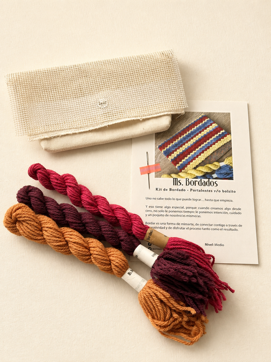 Canvas embroidery kit - Diagonal Granada Sunglasses Case