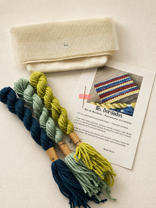 Canvas embroidery kit - Diagonal Olivia Sunglasses Case