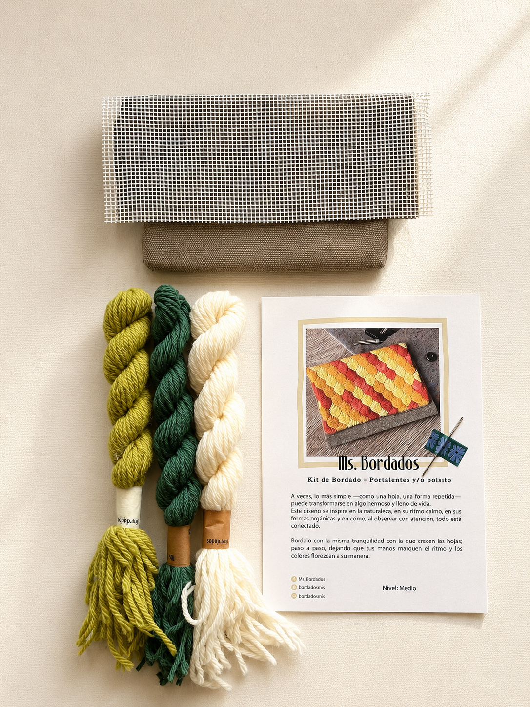 Canvas embroidery kit - Leaves Selva Sunglasses Case