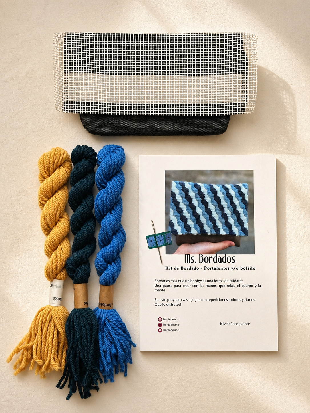 Kit de bordado en cañamazo - Portalentes Pez Boca - Ms. Bordados