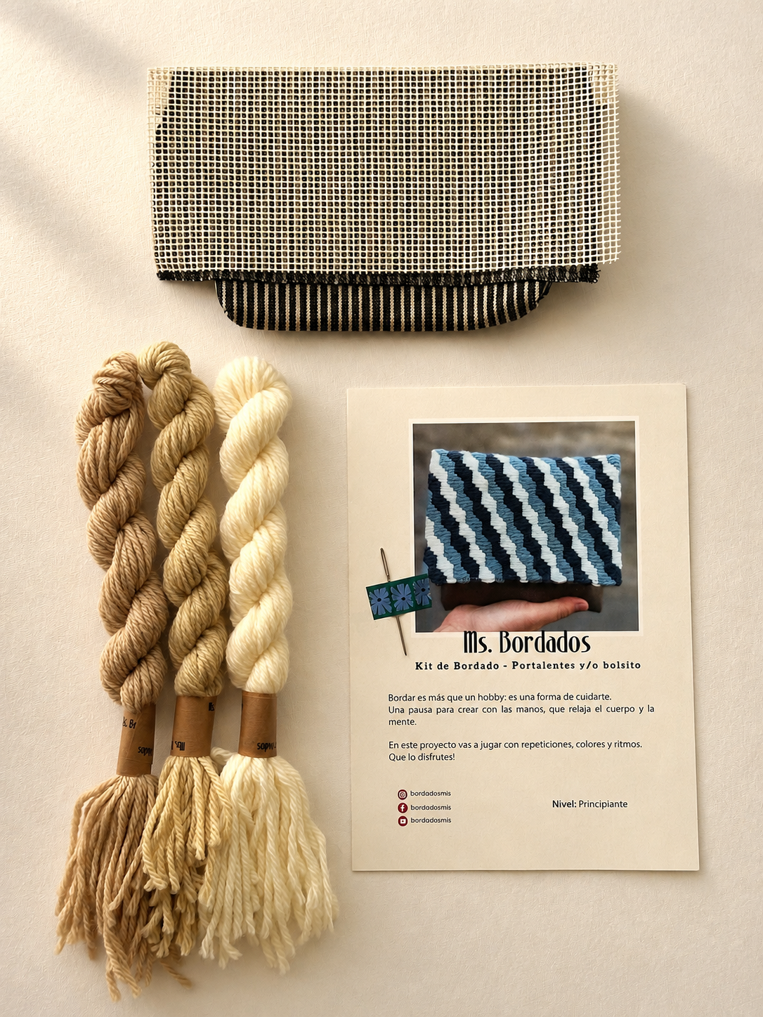 Kit de bordado en cañamazo - Portalentes Rayado Pez Arena - Ms. Bordados