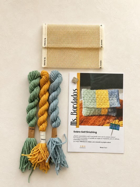 Canvas embroidery kit - Albi Envelope Pouch