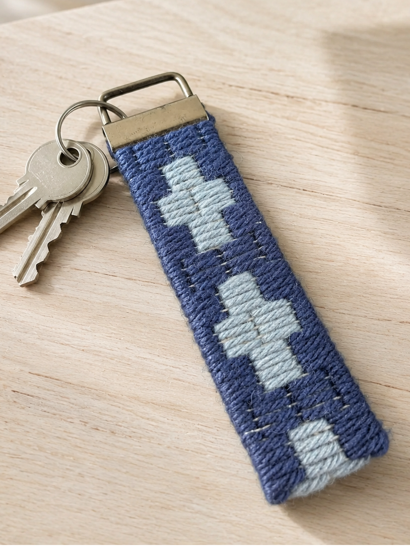 Canvas embroidery kit - Cruces Blue Keyring