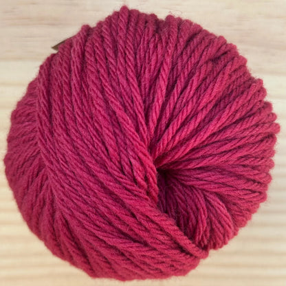 Ovillo de Lana 100% Española - Magenta Viejo #72 - Ms. Bordados